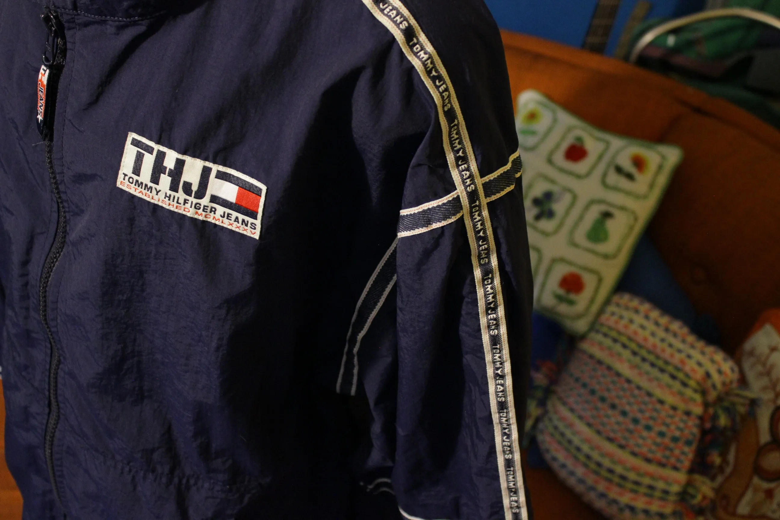 1999 Vintage Tommy Hilfiger Jeans Windbreaker Jacket.  2XL Excellent Shape