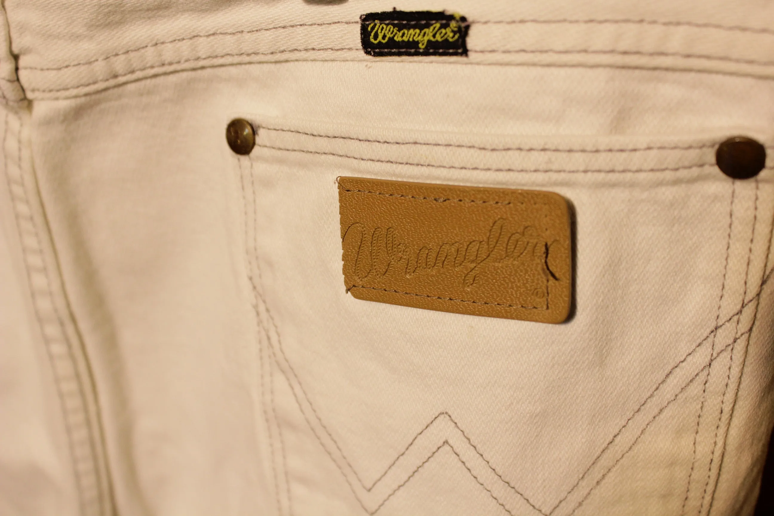 80s Wrangler Jeans White Denim Made in USA 13MWZPG Cowboy Cut