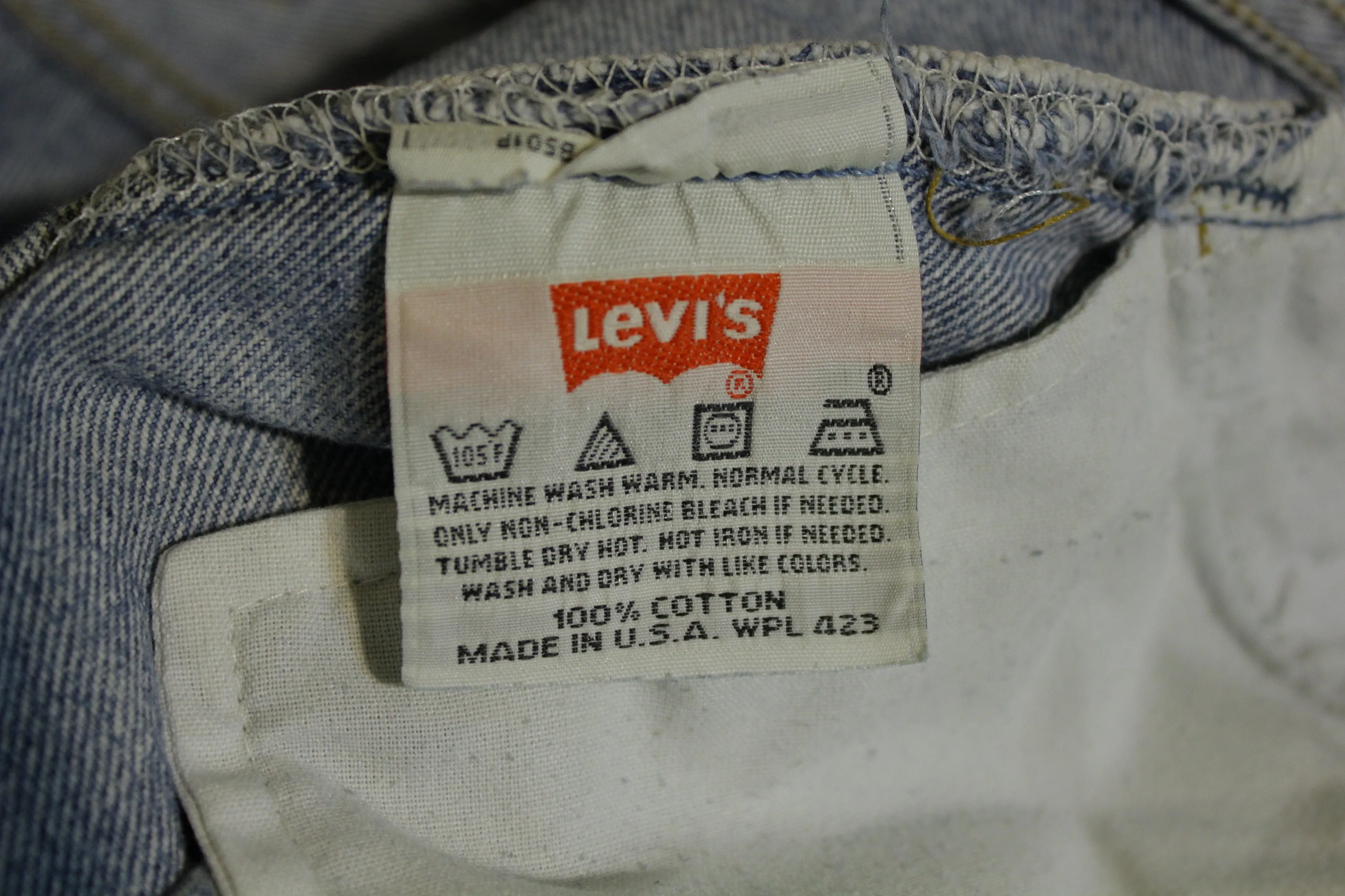 90s Levis 501 Button Fly Jeans. Vintage Grunge Punk Made in USA 501xx 34x30