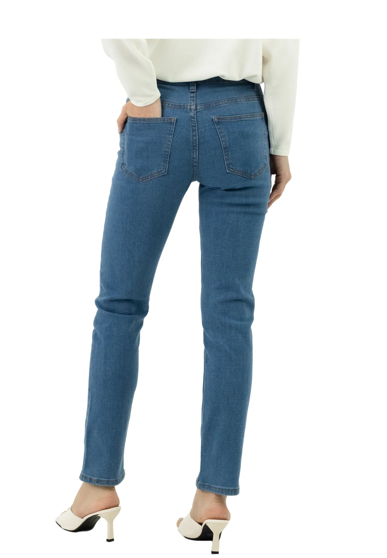 DAISY By VOIR High Rise Zipper Straight Cut Jeans