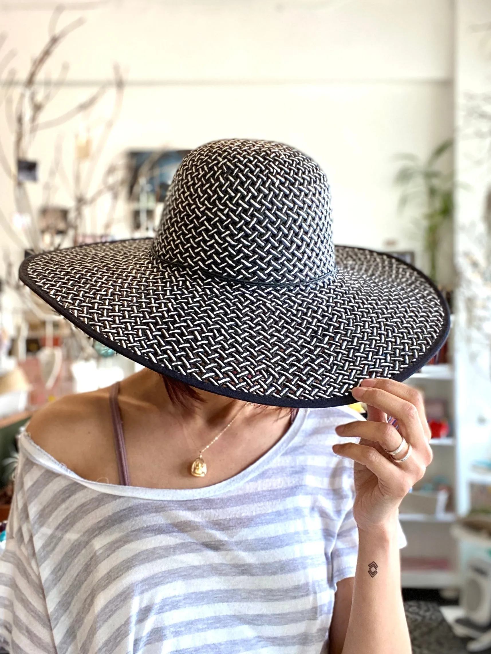 Fun Fashion Double Twisted Toyo Paper Wide Brim Sun Hat