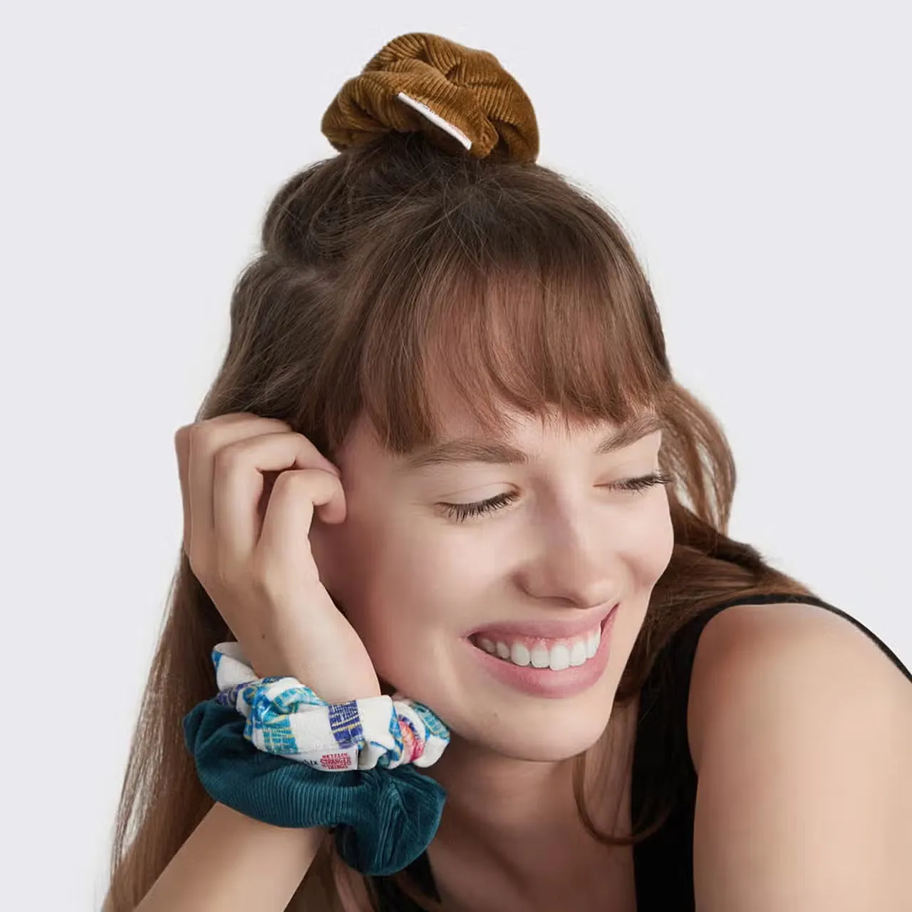 Kitsch Welcome To California Stranger Things Hair Accessories Kit