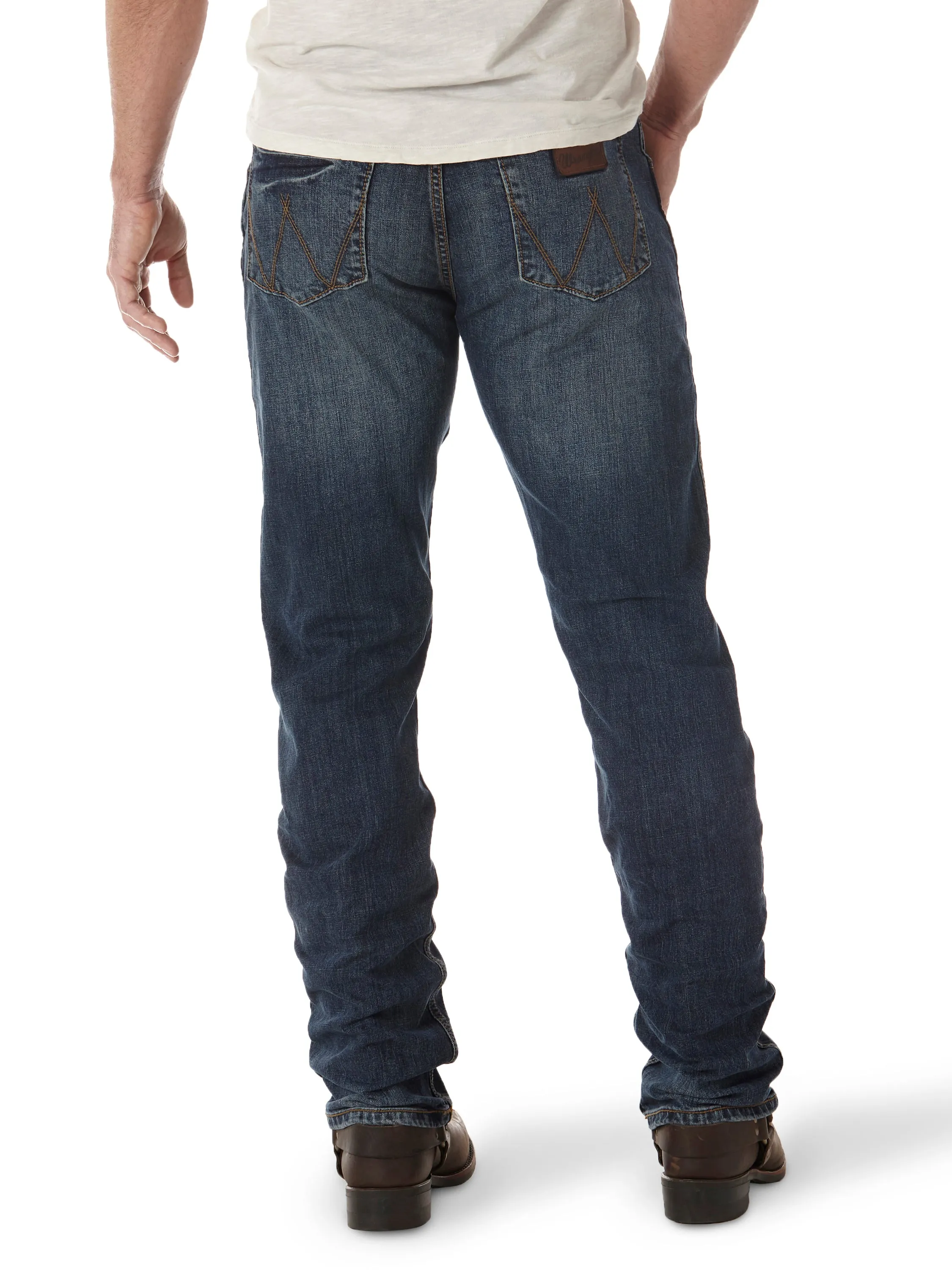 'Wrangler' Men's Retro Slim Fit Straight Leg Jean - Bozeman